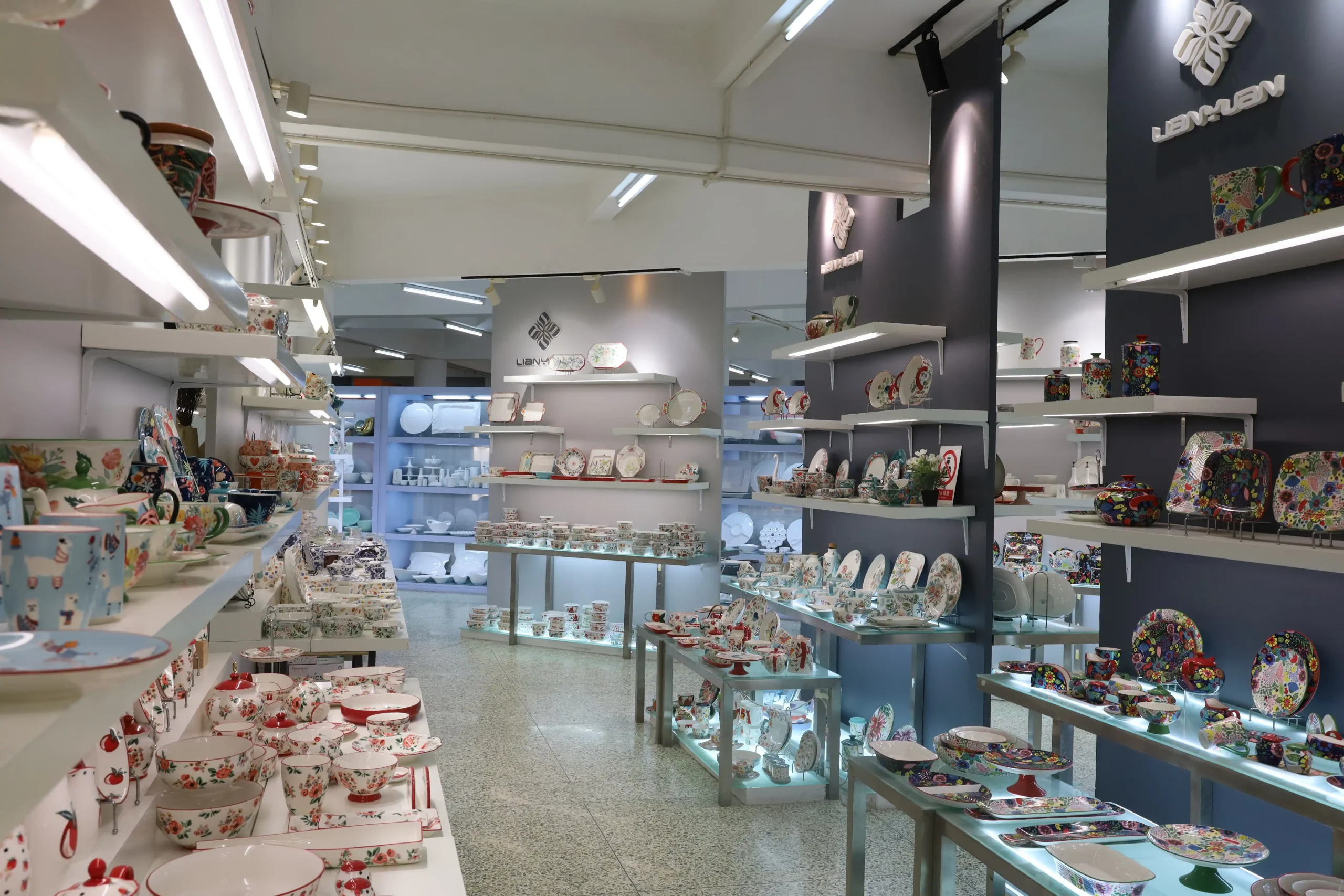 Ceramic-tableware-tea-set-bakware-showroom-factory-6